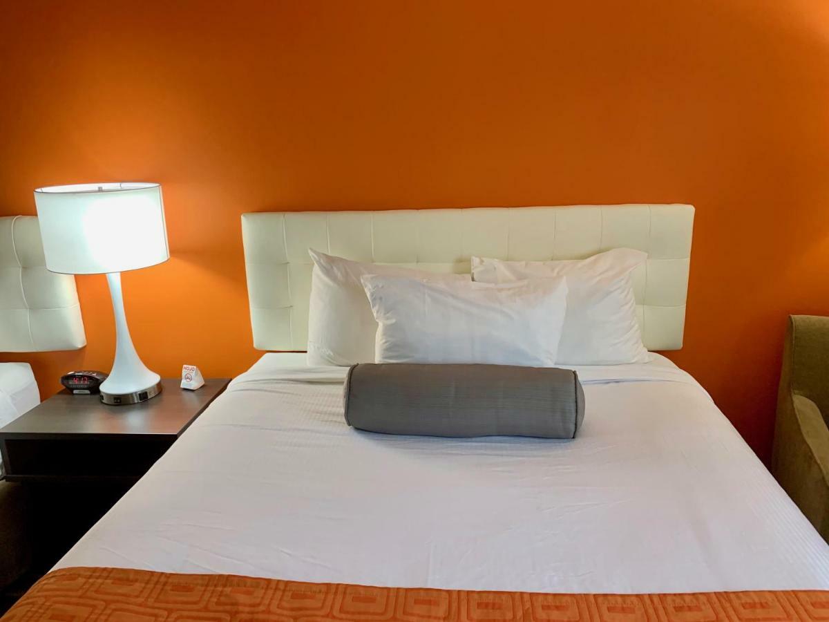 Howard Johnson By Wyndham Winnipeg West Dış mekan fotoğraf